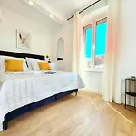 Studio & Rooms Fjok