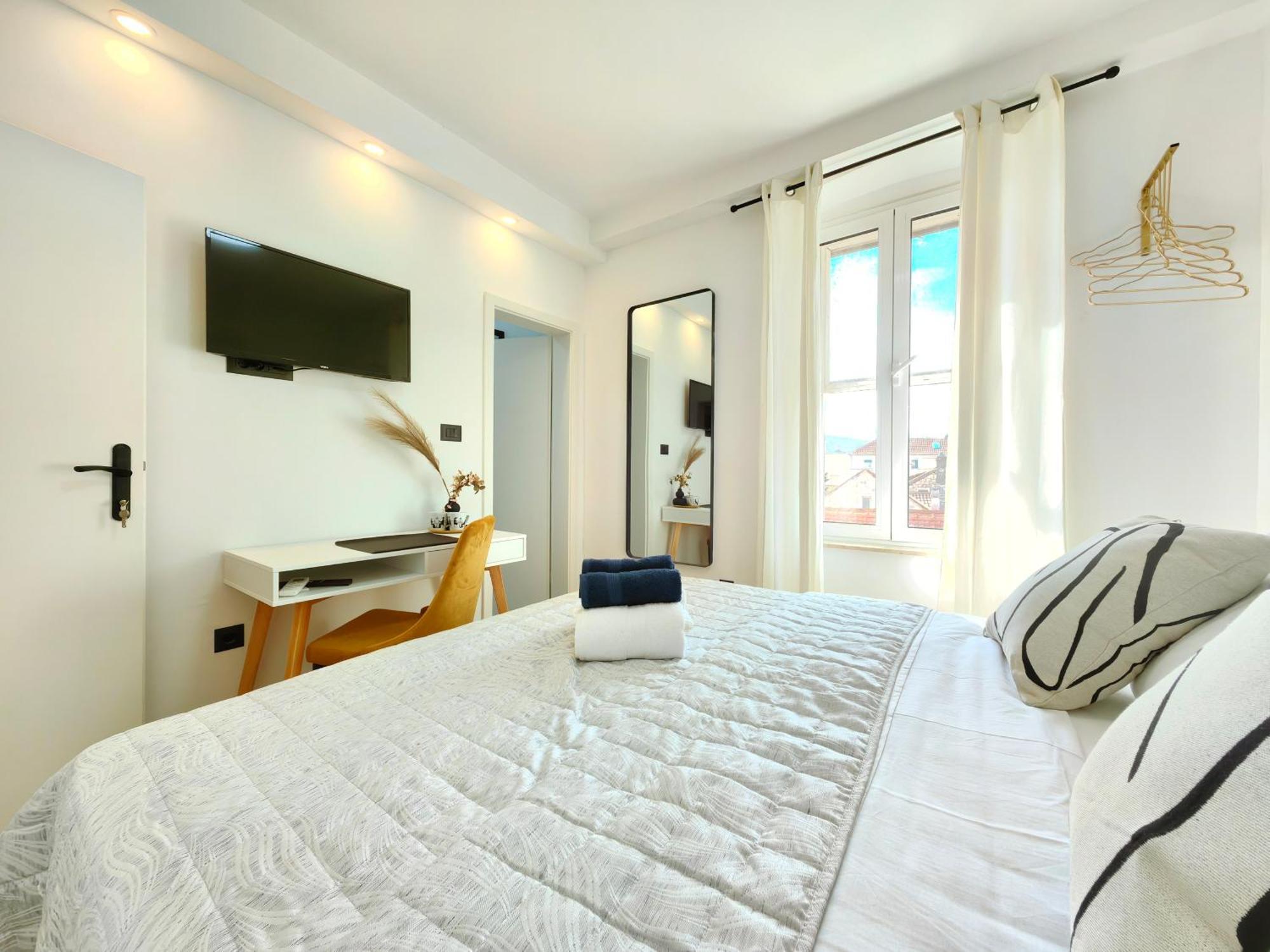 & Fjok Apartment