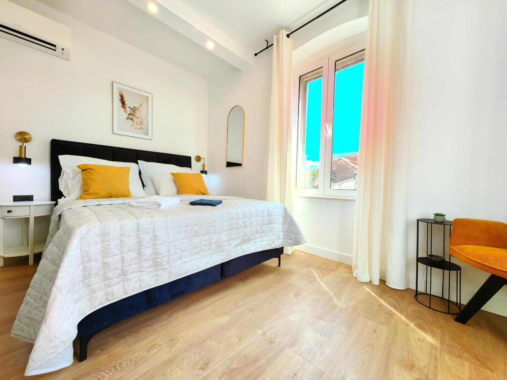 & Fjok Apartment